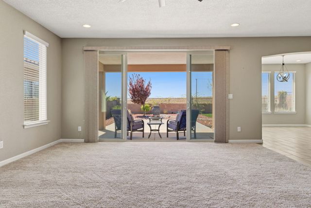 9108 Vista Bosquejo Road NW, Albuquerque, NM 87120