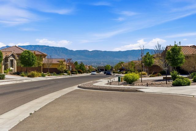 9108 Vista Bosquejo Road NW, Albuquerque, NM 87120