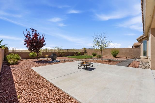 9108 Vista Bosquejo Road NW, Albuquerque, NM 87120