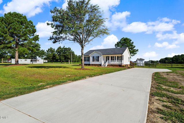 21 Beasley Estates Drive, Benson, NC 27504