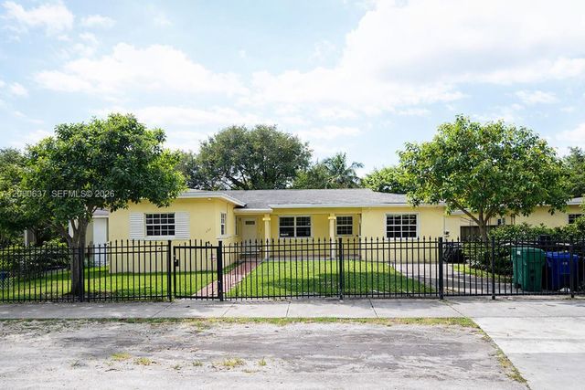 298 NW 104th St, Miami, FL 33150