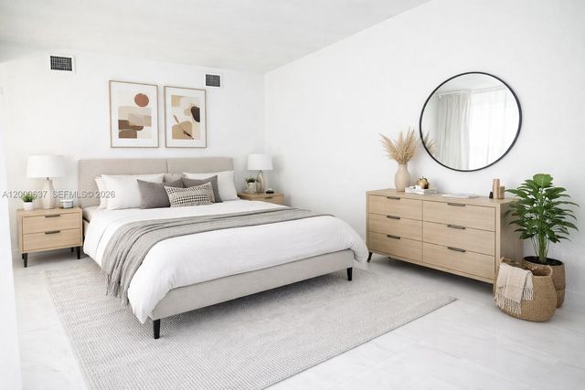 298 NW 104th St, Miami, FL 33150