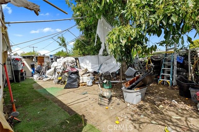 2005 W 11th, Santa Ana, CA 92703