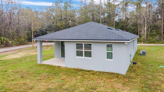 47 SEQUOIA LOOP, Ocklawaha, FL 32179