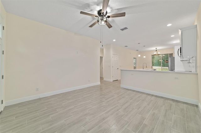 47 SEQUOIA LOOP, Ocklawaha, FL 32179