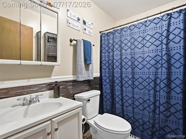 3328 Mills Acres Street, Flint, MI 48506