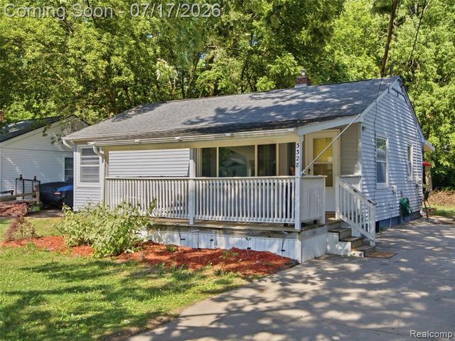 3328 Mills Acres Street, Flint, MI 48506