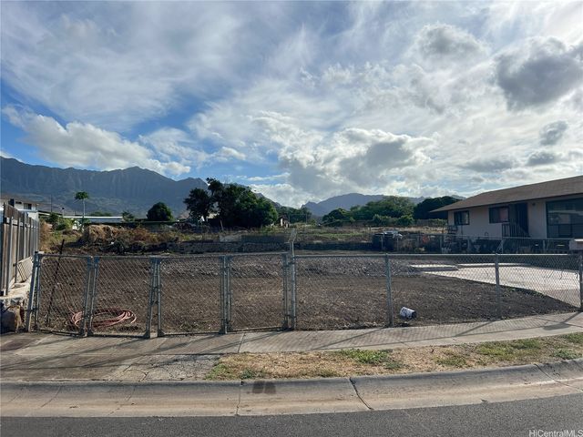 85-571 Momona Place, Waianae, HI 96792