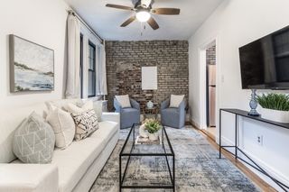 60 Queensberry St 8, Boston, MA 02215