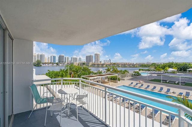 18071 Biscayne Boulevard 303, Aventura, FL 33160