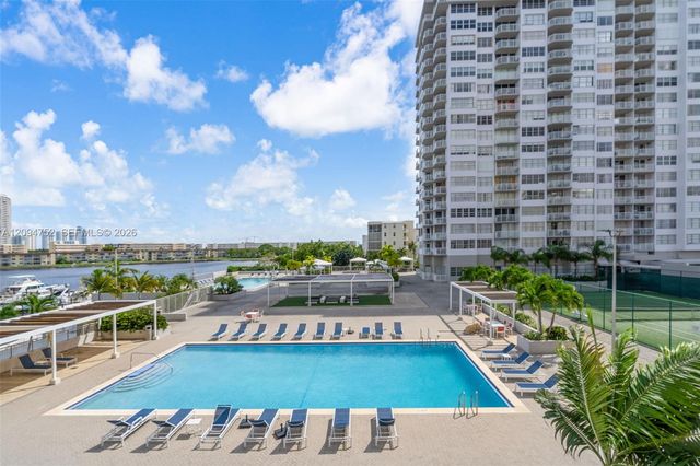 18071 Biscayne Boulevard 303, Aventura, FL 33160