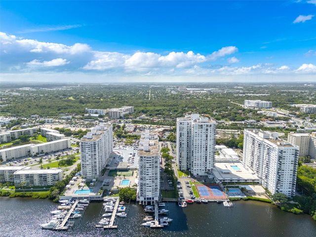18071 Biscayne Boulevard 303, Aventura, FL 33160
