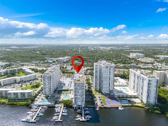 18071 Biscayne Boulevard 303, Aventura, FL 33160