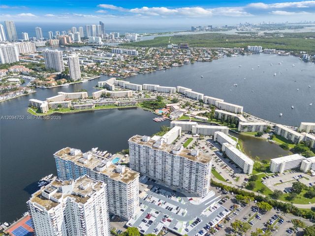 18071 Biscayne Boulevard 303, Aventura, FL 33160