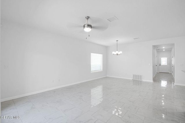 912 BRASS HILL Avenue, Santa Teresa, NM 88008