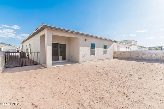 912 BRASS HILL Avenue, Santa Teresa, NM 88008