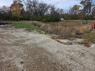 6 Stone Bridge Court, Schaumburg, IL 60193