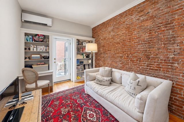 499 Columbus Ave 3, Boston, MA 02118
