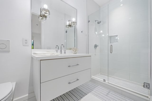 248 E Lakewood Road, West Palm Beach, FL 33405
