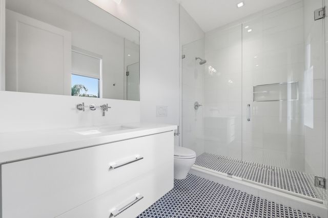 248 E Lakewood Road, West Palm Beach, FL 33405