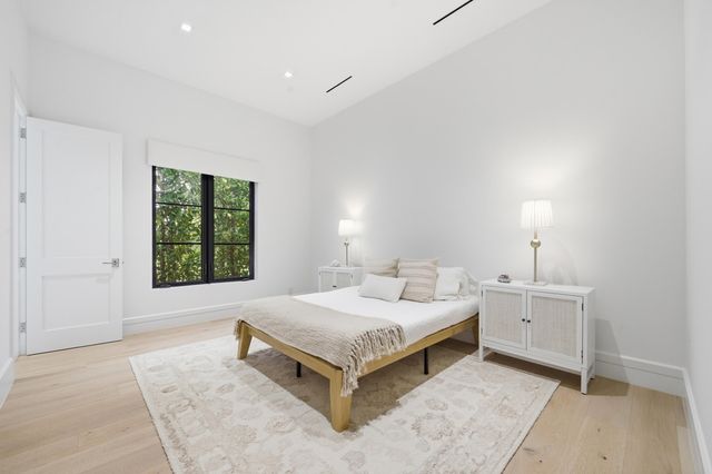 248 E Lakewood Road, West Palm Beach, FL 33405