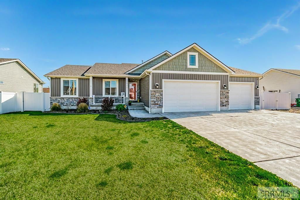 Image 1 of property listing at 4372 Arcadia Road, Idaho Falls, ID 83401