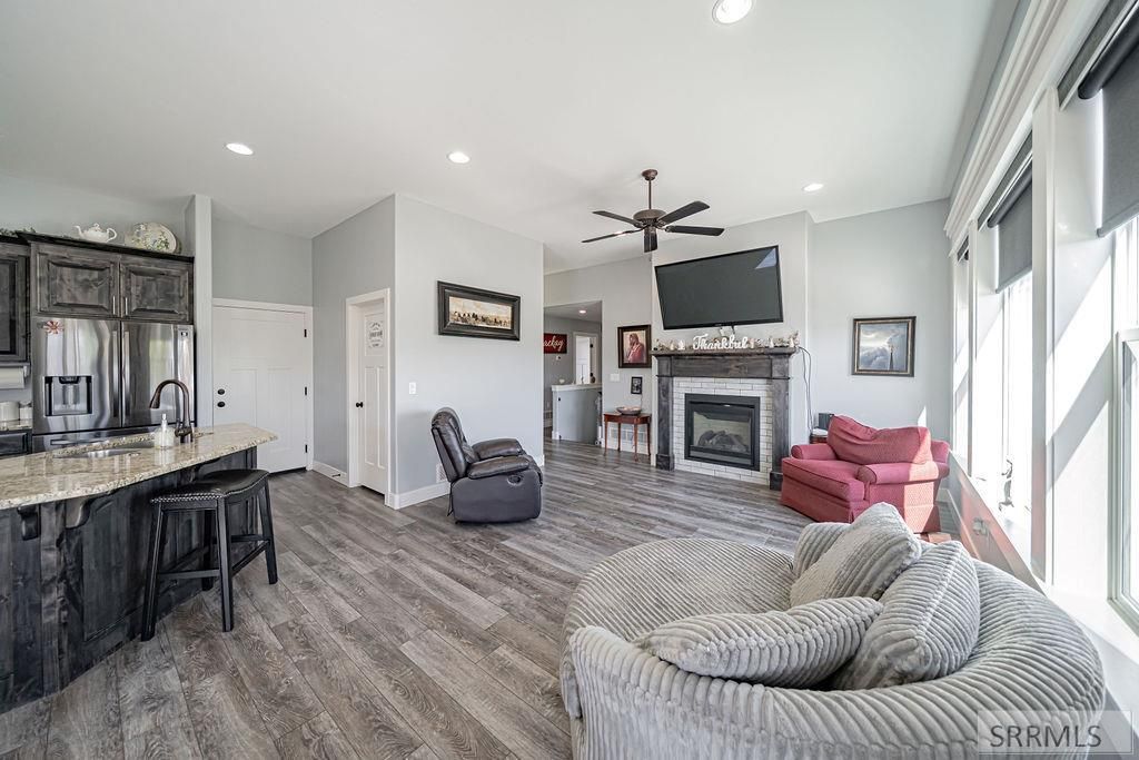 Image 10 of property listing at 4372 Arcadia Road, Idaho Falls, ID 83401