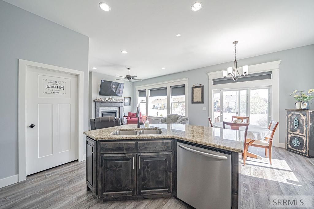 Image 17 of property listing at 4372 Arcadia Road, Idaho Falls, ID 83401