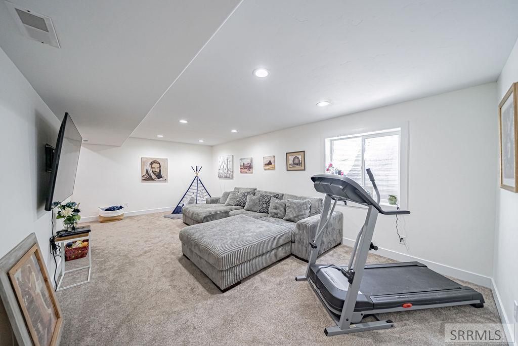 Image 34 of property listing at 4372 Arcadia Road, Idaho Falls, ID 83401