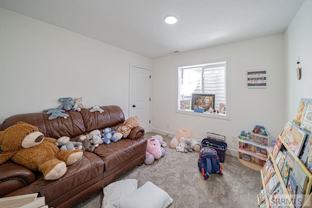 Image 48 of property listing at 4372 Arcadia Road, Idaho Falls, ID 83401