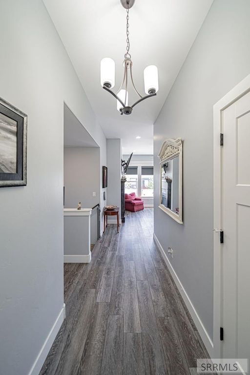 Image 7 of property listing at 4372 Arcadia Road, Idaho Falls, ID 83401