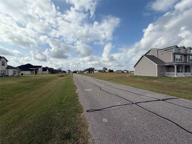 902 Lakeland Circle, Rosharon, TX 77583