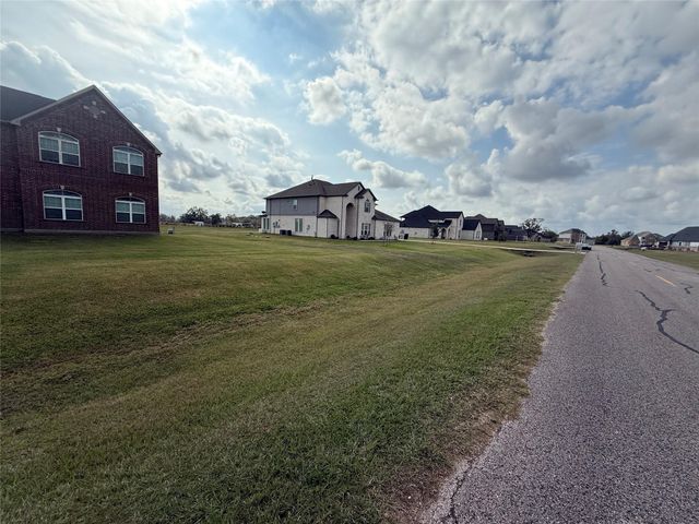 902 Lakeland Circle, Rosharon, TX 77583