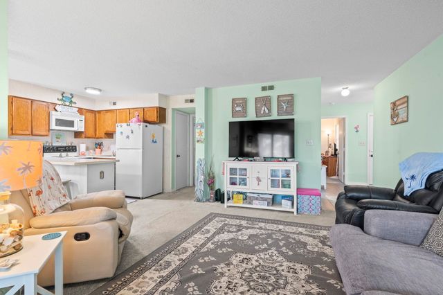 1500 Cenith Dr Apt B402, North Myrtle Beach, SC 29582