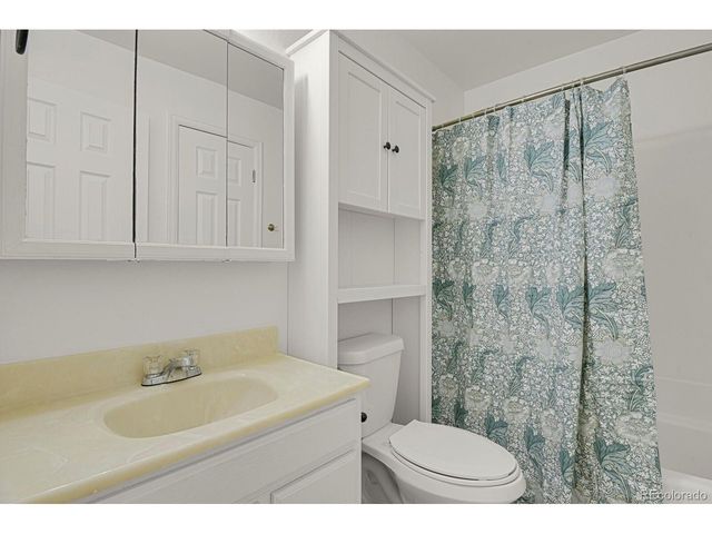 20540 E Coolidge Pl, Aurora, CO 80011