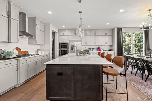 3762 Kinsley Boulevard, Ann Arbor, MI 48105