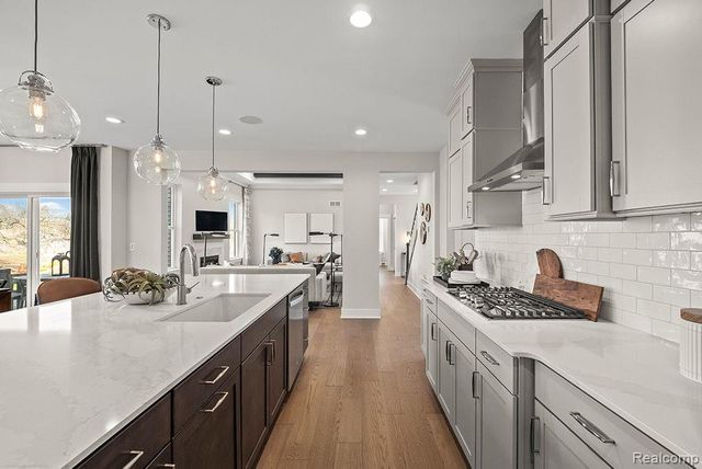 3762 Kinsley Boulevard, Ann Arbor, MI 48105