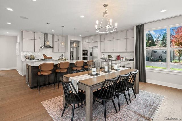 3762 Kinsley Boulevard, Ann Arbor, MI 48105