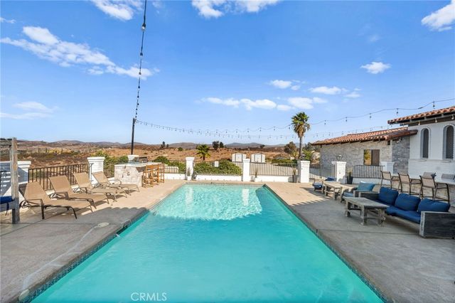 38225 Camino Sierra Road, Temecula, CA 92592