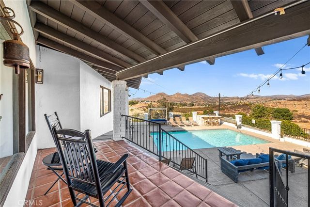38225 Camino Sierra Road, Temecula, CA 92592