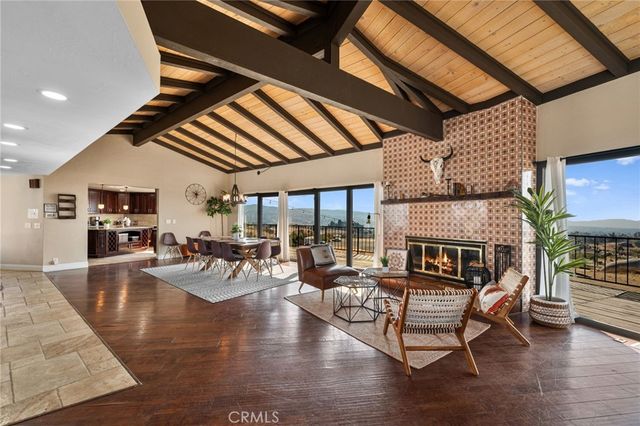 38225 Camino Sierra Road, Temecula, CA 92592