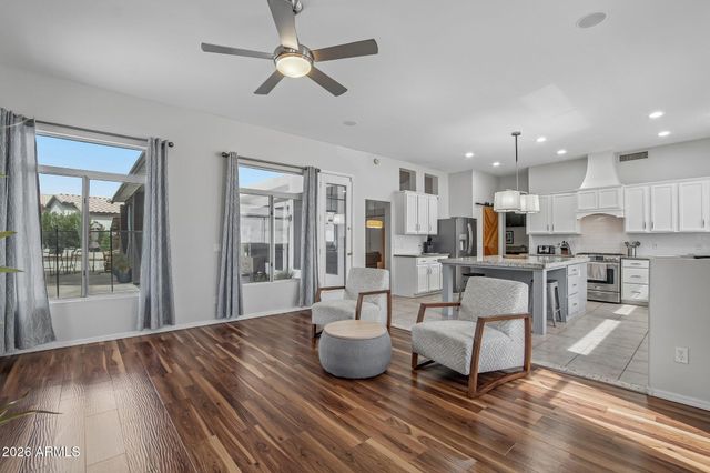 7453 W PARAISO Drive, Glendale, AZ 85310