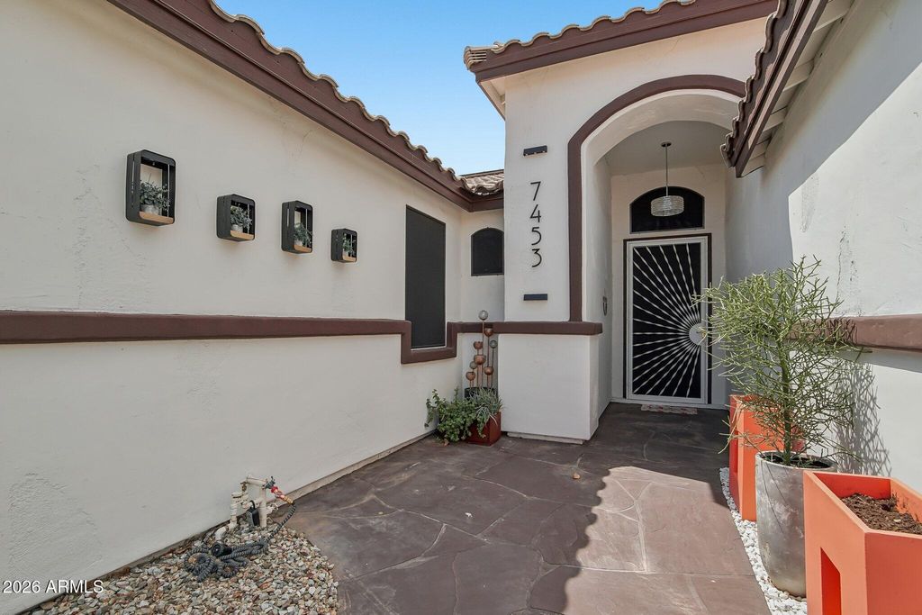 7453 W PARAISO Drive, Glendale, AZ 85310 — photo 4