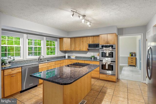 6111 DRY LEAF PATH, Columbia, MD 21044