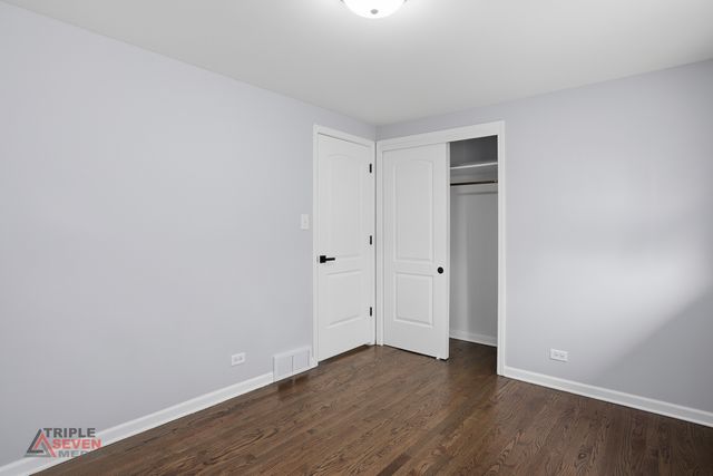 5500 W 83rd Place, Burbank, IL 60459