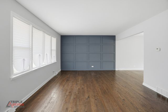 5500 W 83rd Place, Burbank, IL 60459