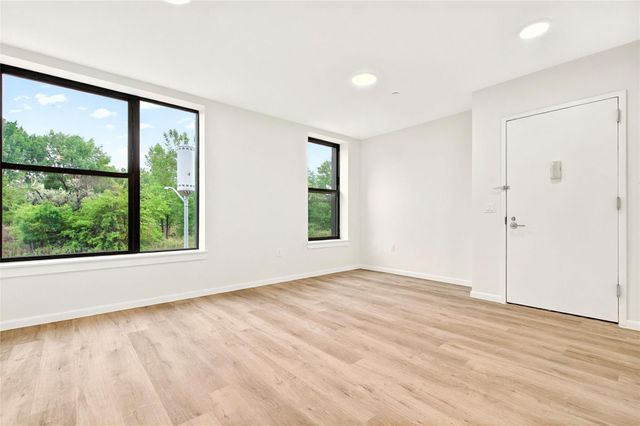 359 Bronx River Avenue 3B, Bronx, NY 10473