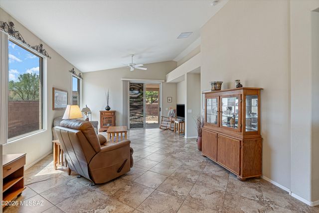 8071 W Mesa Point Drive, Tucson, AZ 85743