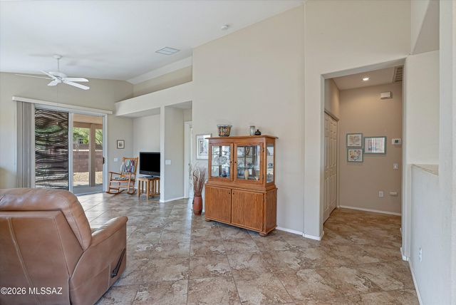 8071 W Mesa Point Drive, Tucson, AZ 85743