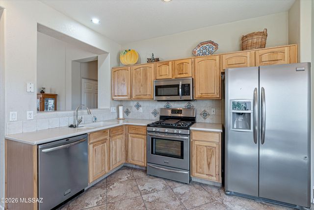8071 W Mesa Point Drive, Tucson, AZ 85743